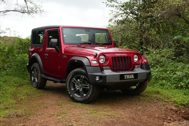 Mahindra Thar vs Thar Roxx – Which SUV is Worth Your Money in 2026? 1 Mahindra Thar vs Thar Roxx