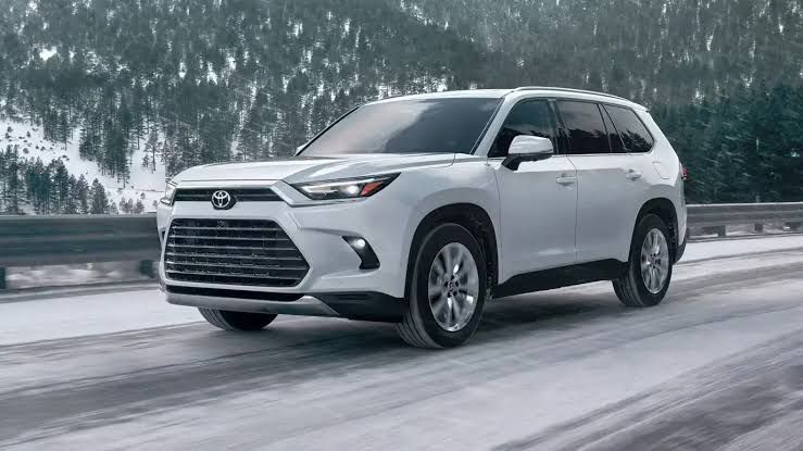 Toyota’s Luxury Highlander Is Finally Arriving in India – Launch & Price 1 Toyota Highlander
